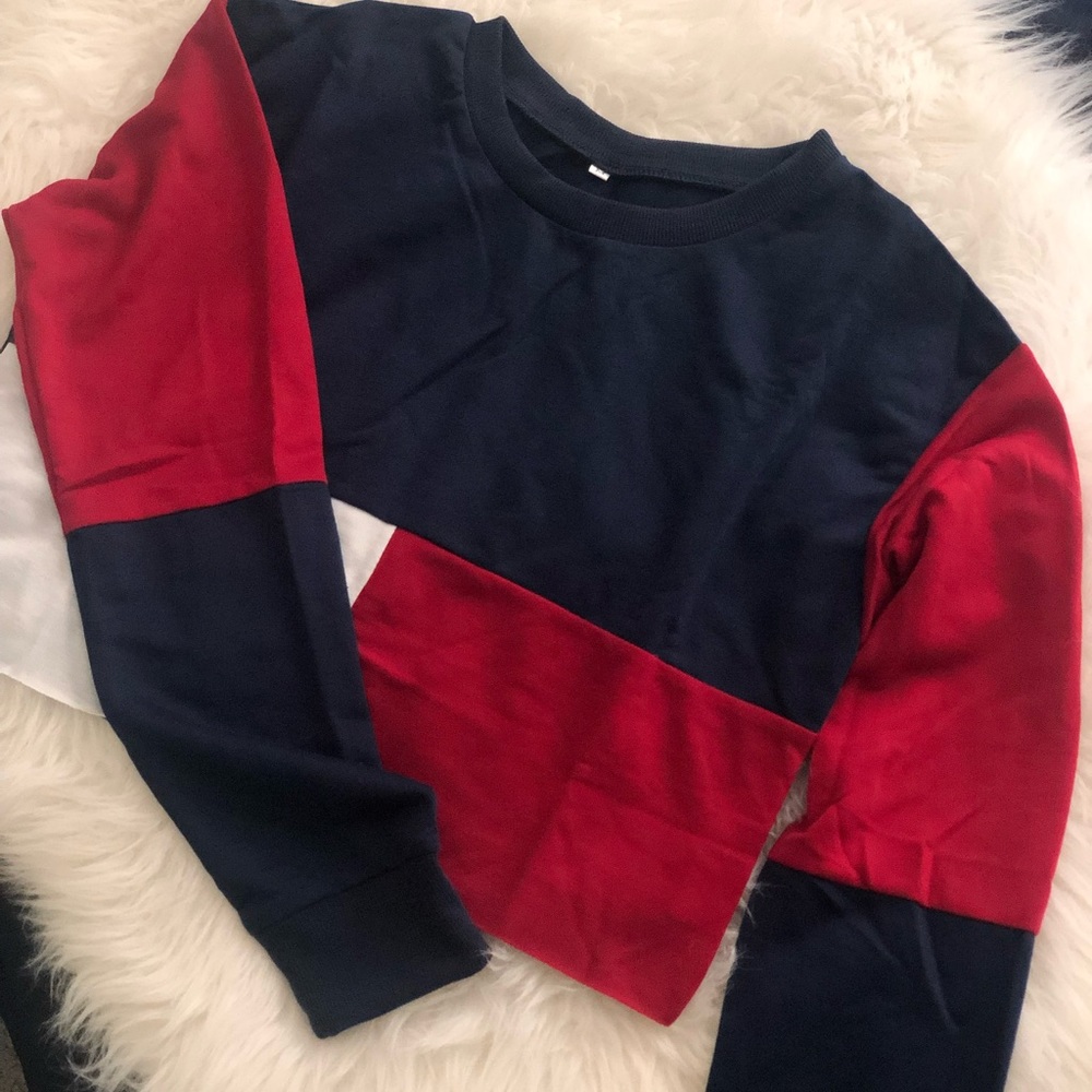 Crop Sweater NEW red and blue